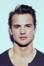 Freddie Stroma